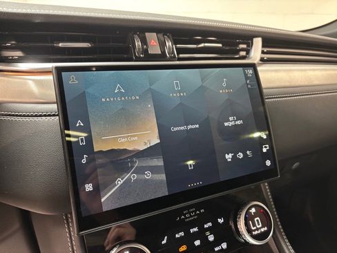 New 2026 Jaguar F-PACE R-Dynamic S image 16