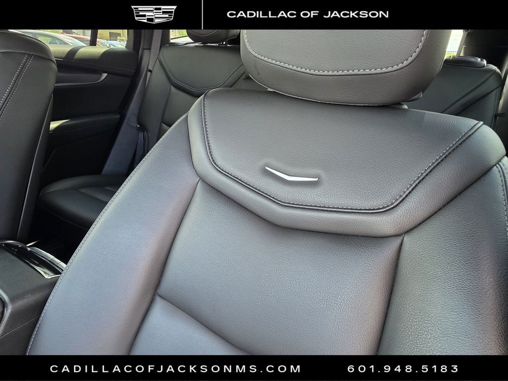 Certified 2024 Cadillac XT6 Luxury FWD image 20