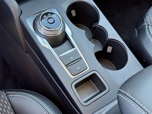 New 2025 Ford Escape SE image 15