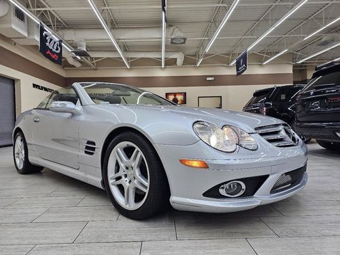 Used 2008 Mercedes-Benz SL 550 image 4