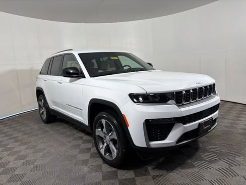 New 2026 Jeep Grand Cherokee Limited AWD/4WD image 1