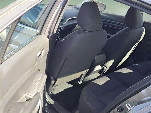 Used 2023 Nissan Altima 2.5 S image 10