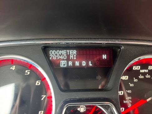 Used 2016 GMC Acadia SLE image 21