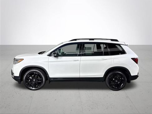 Used 2025 Honda Passport Black Edition image 9