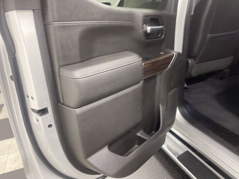 Used 2019 GMC Sierra 1500 SLT w/ SLT Premium Package image 15
