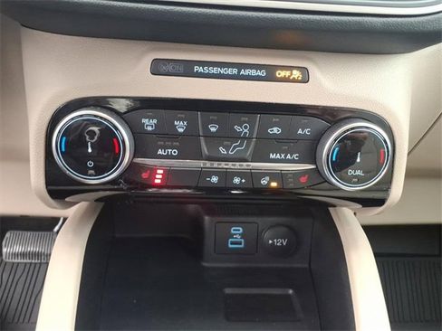 Certified 2022 Ford Escape SEL image 18