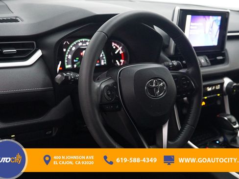 Used 2023 Toyota RAV4 XLE Premium FWD image 19