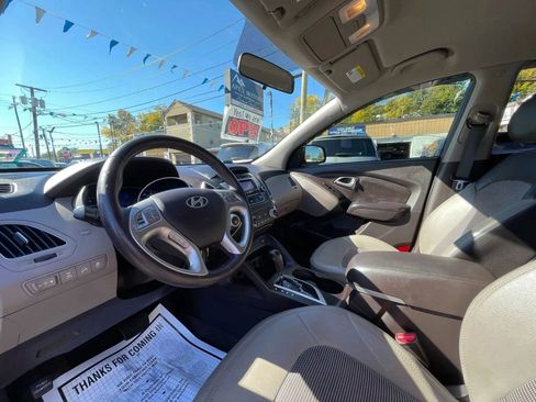 Used 2013 Hyundai Tucson GLS image 26