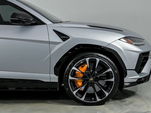Used 2023 Lamborghini Urus S AWD/4WD image 15
