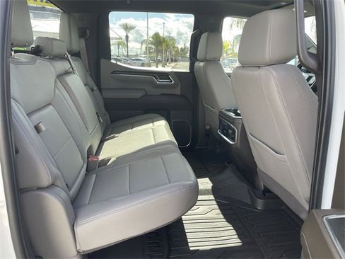 Used 2023 GMC Sierra 1500 SLT w/ SLT Premium Package image 27
