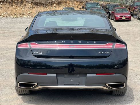 Used 2017 Lincoln MKZ Premiere AWD/4WD image 5