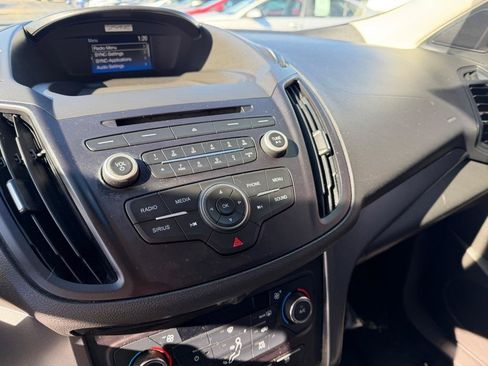 Used 2017 Ford Escape SE FWD image 35