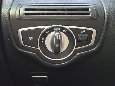 Used 2019 Mercedes-Benz GLC 300 4MATIC Coupe image 23