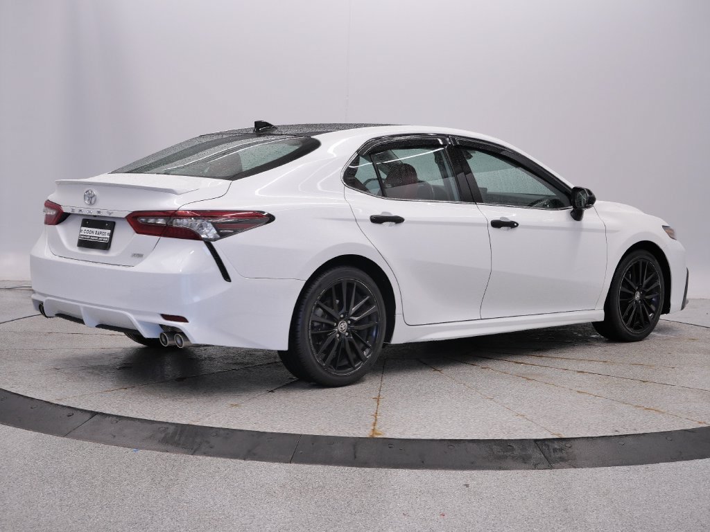Used 2023 Toyota Camry XSE FWD image 6