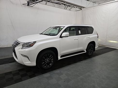 Used 2020 Lexus GX 460 Premium w/ Premium Package AWD/4WD image 2