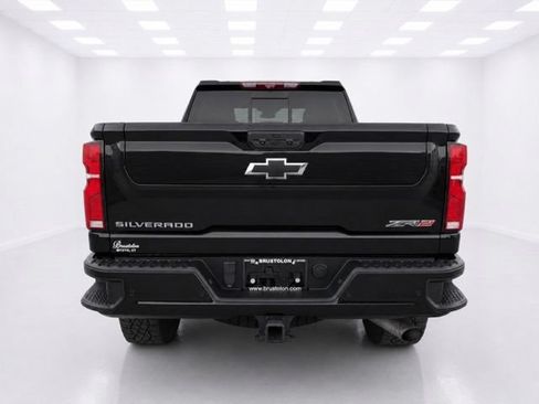 Used 2024 Chevrolet Silverado 2500 ZR2 w/ Technology Package AWD/4WD image 12