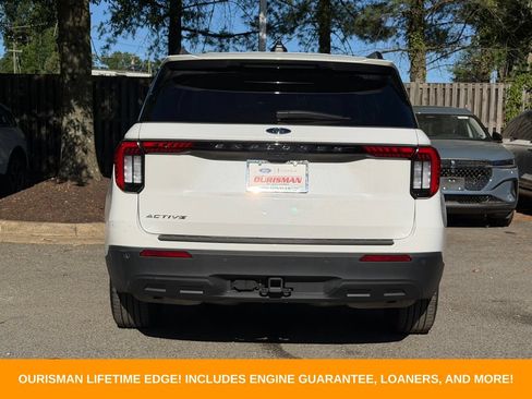 Used 2025 Ford Explorer Active RWD image 7
