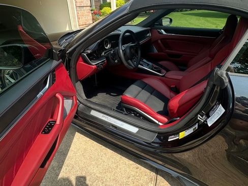 Used 2021 Porsche 911 Turbo S image 8