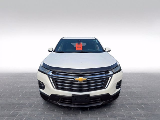 Used 2023 Chevrolet Traverse LT AWD/4WD image 2