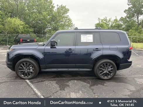 Used 2024 Lexus GX 550 w/ Cold Area Package AWD/4WD image 9