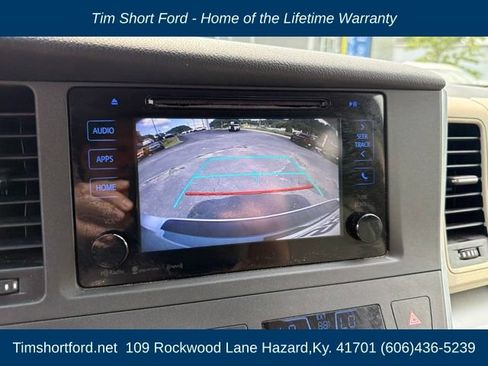 Used 2017 Toyota Sienna LE FWD image 12