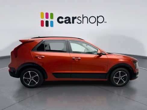Used 2023 Kia Niro FWD image 6