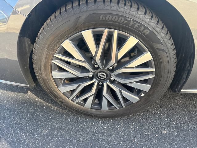 Used 2024 Nissan Altima 2.5 SV w/ SV Premium Package FWD image 10