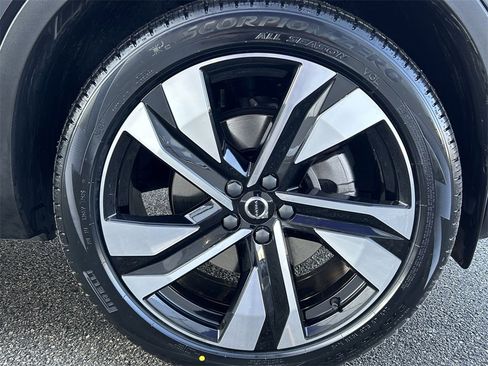 Certified 2023 Volvo XC40 B5 Plus w/ Driver Assist Package image 13