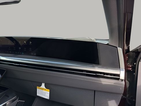 New 2025 Cadillac Escalade IQ Sport 1 w/ LPO, ONYX Package image 12