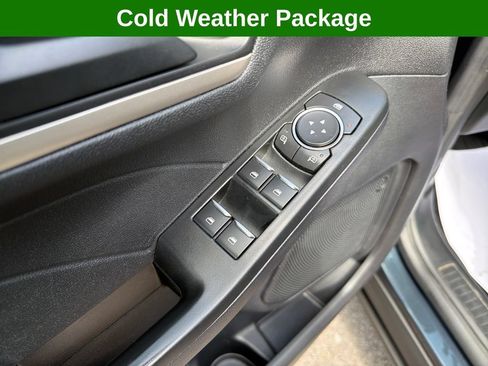 Used 2022 Ford Escape SE w/ Convenience Package FWD image 12