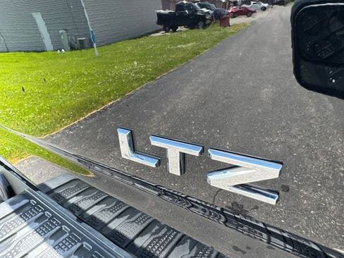 Used 2024 Chevrolet Silverado 2500 LTZ w/ LTZ Plus Package AWD/4WD image 50
