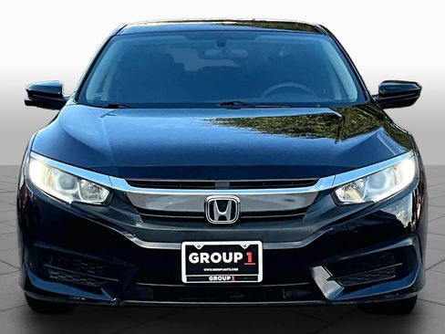 Used 2018 Honda Civic EX image 4