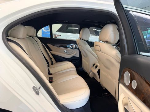 Used 2018 Mercedes-Benz E 300 image 29