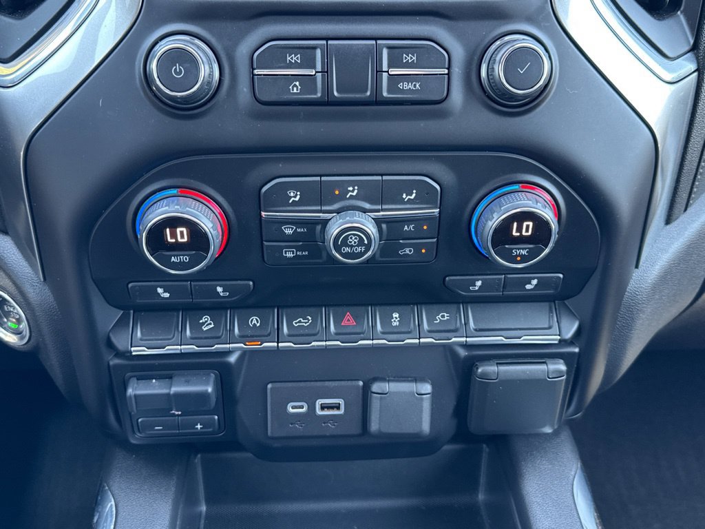 Used 2020 Chevrolet Silverado 1500 RST AWD/4WD image 12