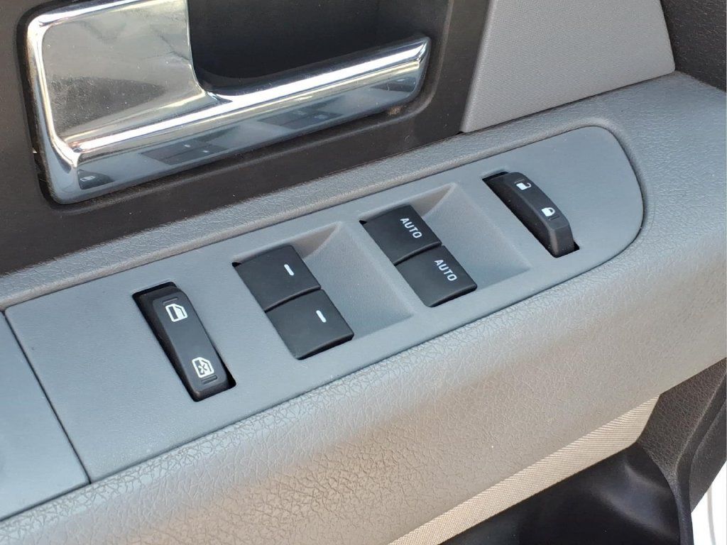 Used 2014 Ford F150 XLT w/ Equipment Group 302A Luxury AWD/4WD image 16