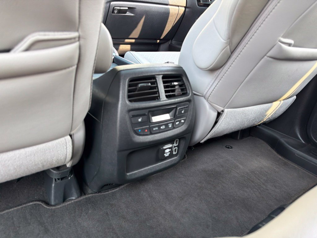 Used 2022 Honda Passport Elite image 16
