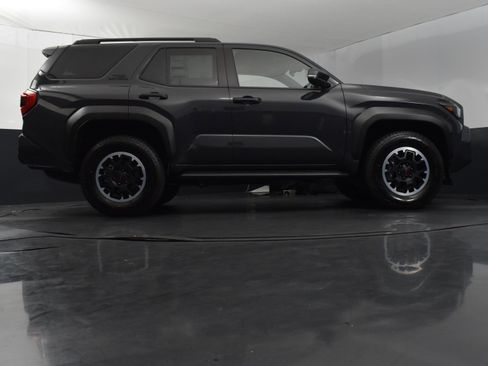 Used 2025 Toyota 4Runner TRD Off-Road Premium image 34