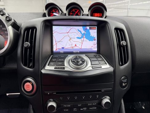 Used 2020 Nissan 370Z Touring Sport image 15