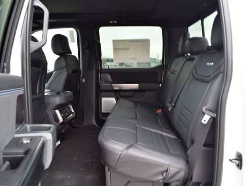 New 2026 Ford F250 Platinum image 20