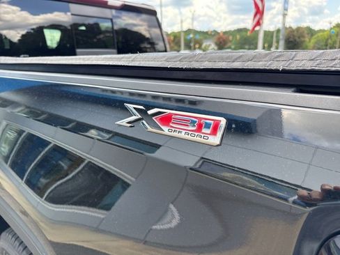 Used 2019 GMC Sierra 1500 SLT w/ SLT Premium Plus Package image 8