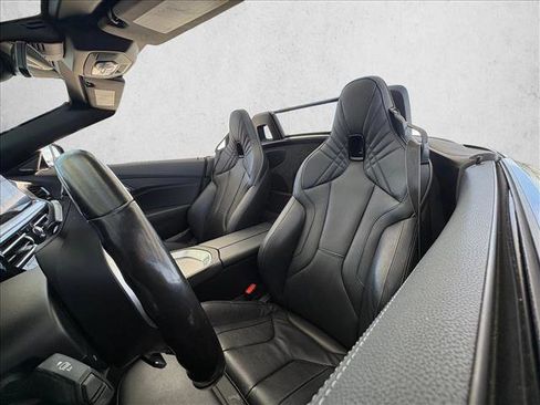Used 2022 BMW Z4 M40i w/ Premium Package image 9