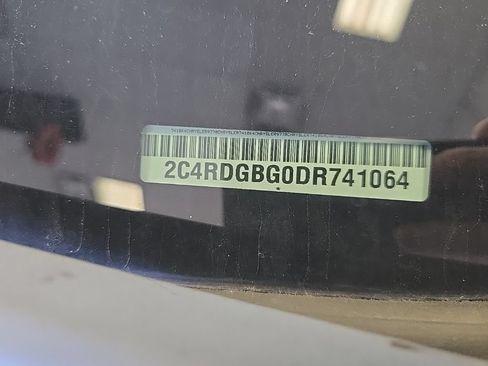 Used 2013 Dodge Grand Caravan SE FWD image 8