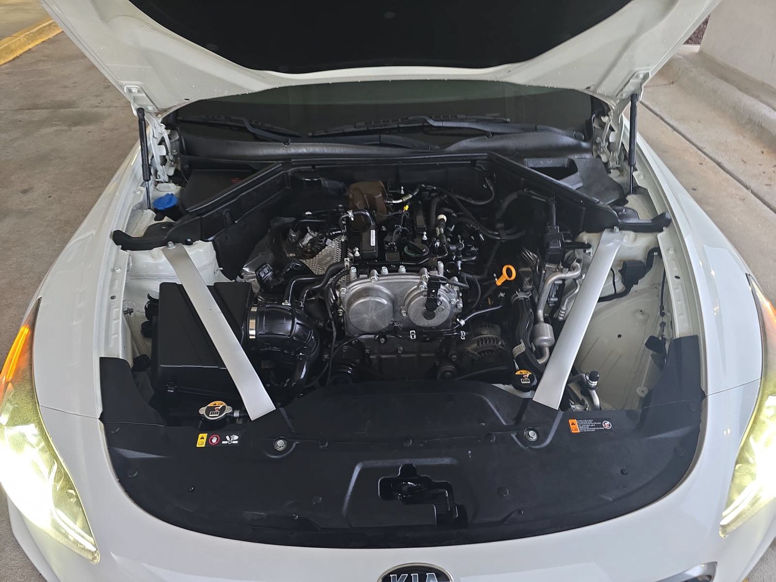Used 2018 Kia Stinger Premium RWD image 31