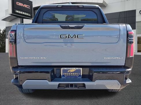 Used 2024 GMC Sierra EV Denali AWD/4WD image 23