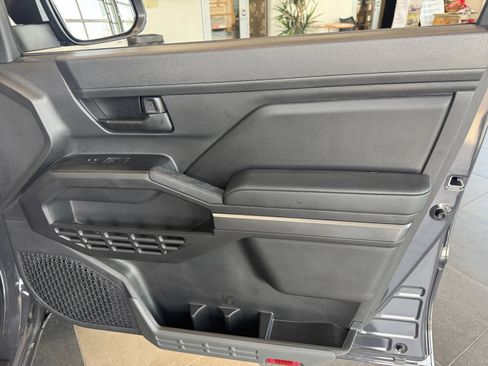 Certified 2025 Toyota Tacoma SR5 image 16