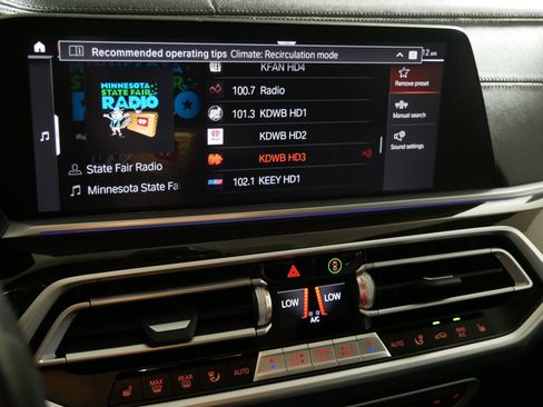 Used 2020 BMW X5 xDrive40i w/ Parking Assistance Package AWD/4WD image 22