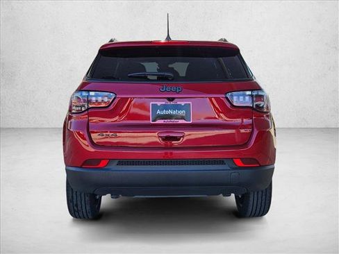 New 2026 Jeep Compass Latitude image 8