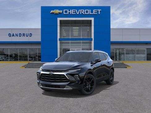 New 2026 Chevrolet Blazer LT w/ Sound & Technology Package AWD/4WD image 32