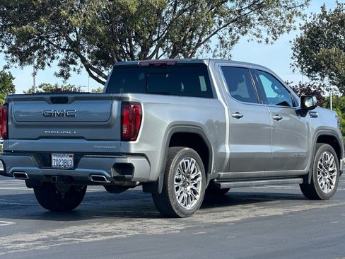 Used 2023 GMC Sierra 1500 Denali Ultimate AWD/4WD image 4