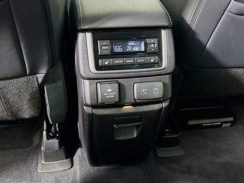 Used 2022 Subaru Ascent Touring w/ Popular Package #2A AWD/4WD image 30